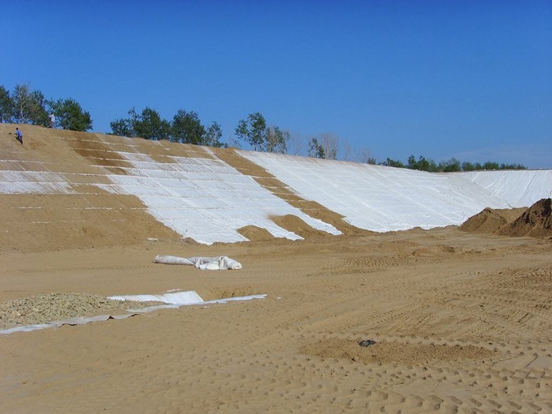 蓄水池土工布设计要求和施工条件制定