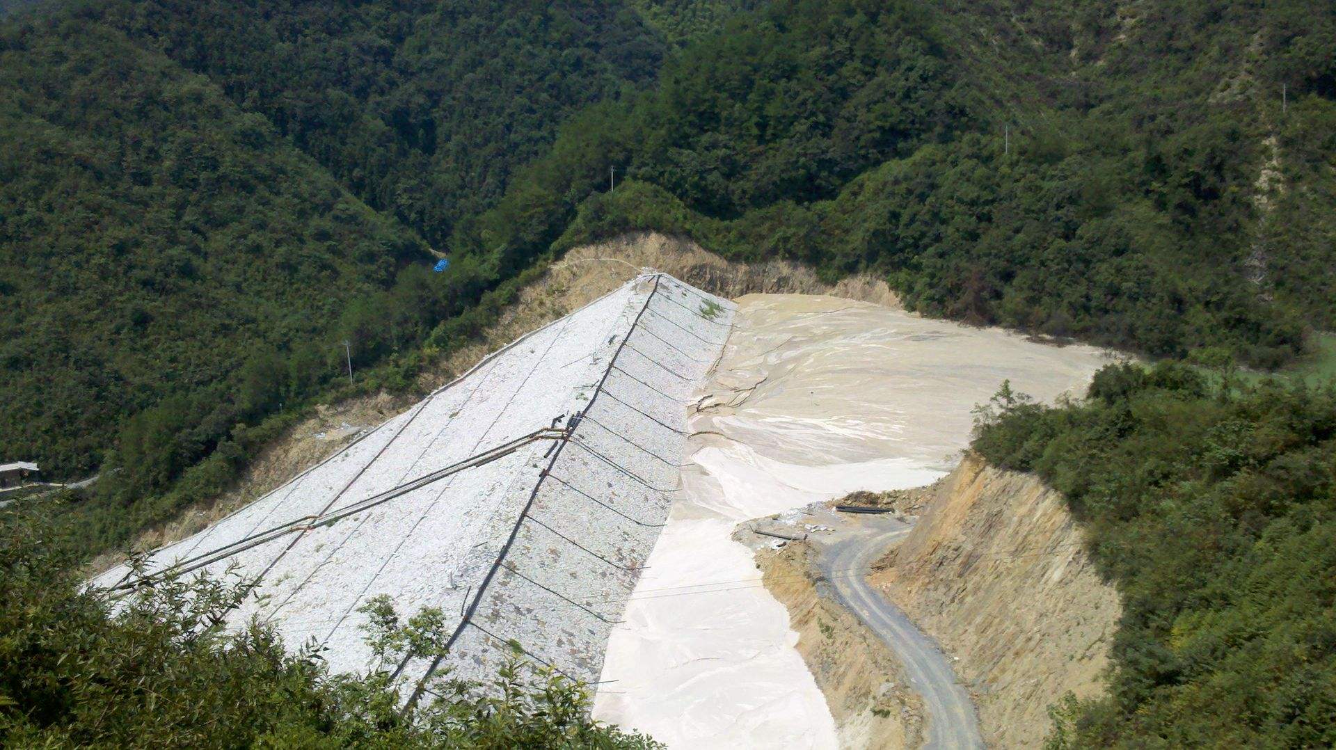 铅锌选矿厂尾矿库选择土工膜防渗方式