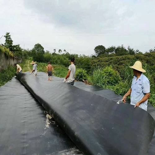 防渗复合土工膜在水利工程中的施工及质量控制探析